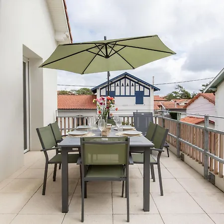 Cap Ocean-12 By Interhome