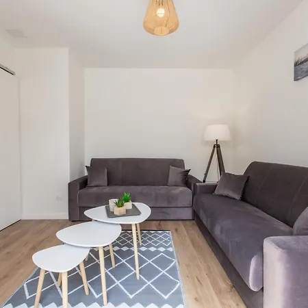 Cap Ocean-12 By Interhome