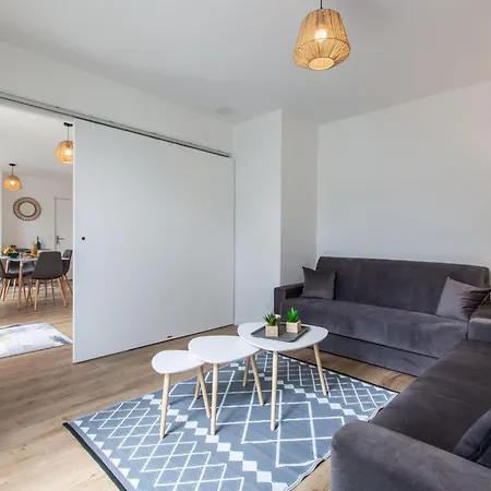 Appartamento Cap Ocean-12 By Interhome